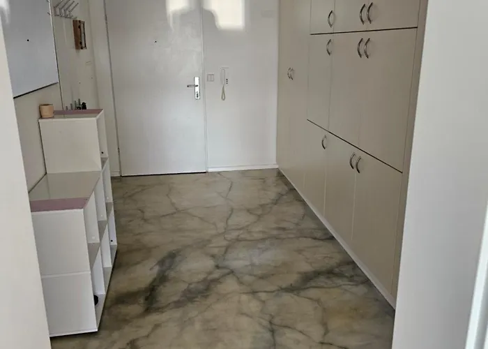 Апартаменты Panoramawohnung In Schoener Lage *